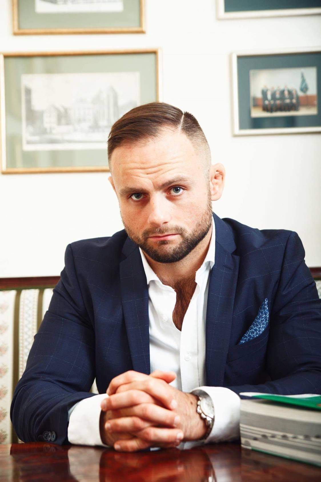 Adwokat Mateusz Królikiewicz